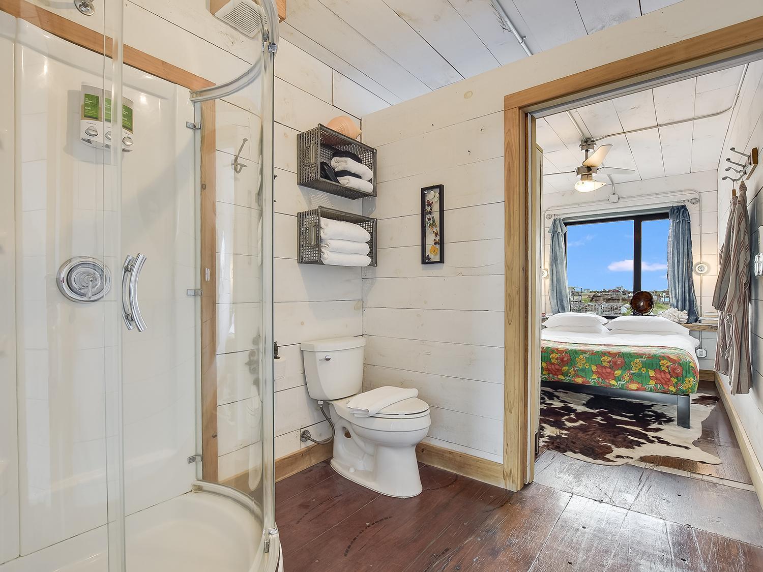 Flophouze Shipping Container Hotel Round Top Zimmer foto